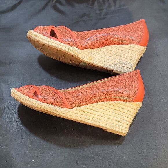 NURTURE WOMEN'S ANTONIA LEATHER WEDGE ESPADRILLE PUMPS - Picture 8 of 14